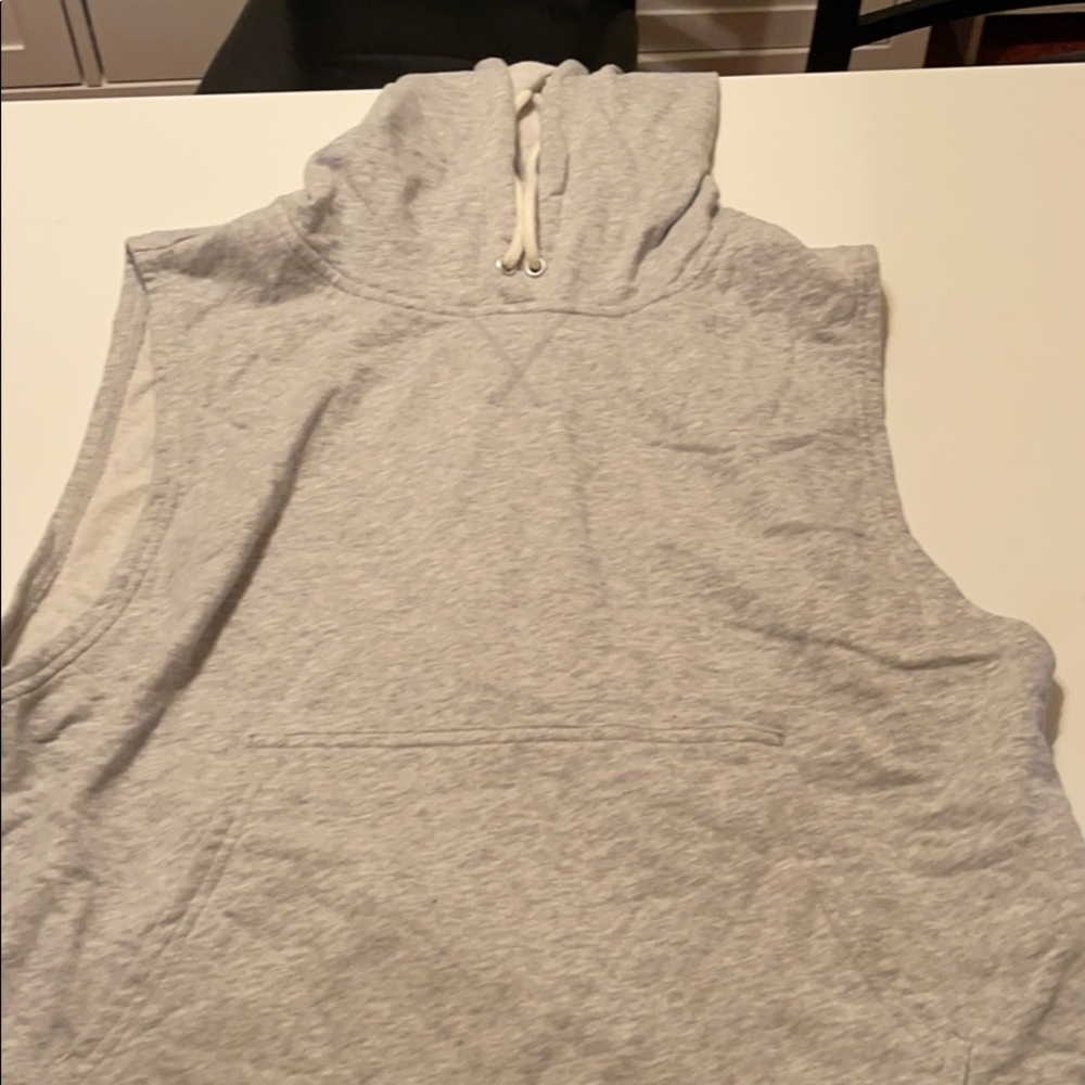 Sleeveless hoodie